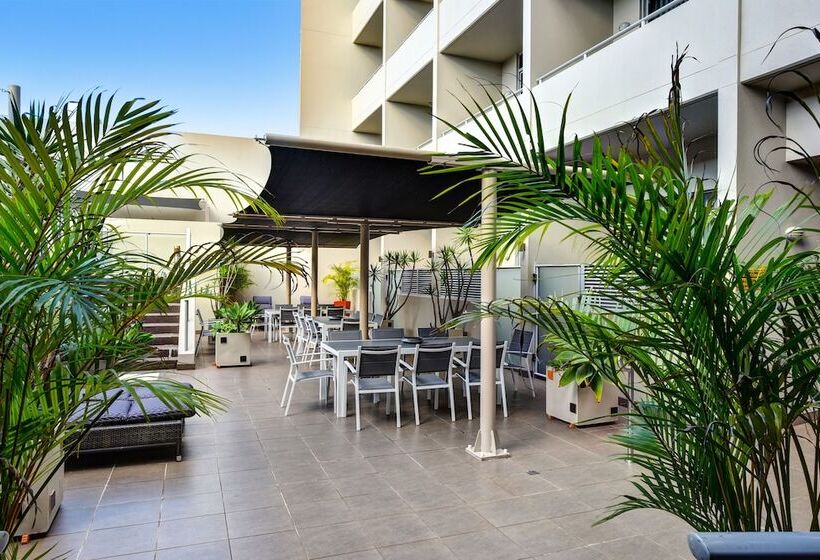 هتل Mercure Centro Port Macquarie