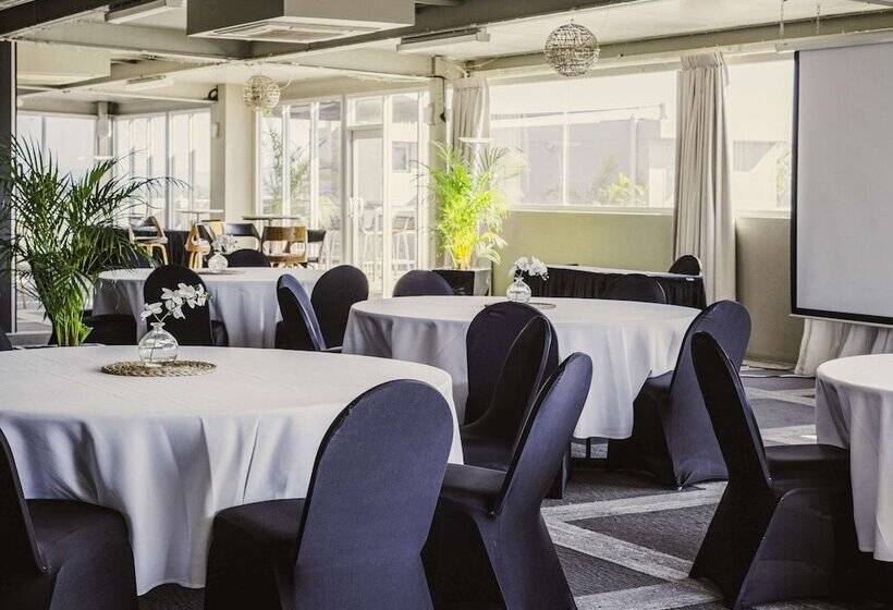 هتل Mercure Centro Port Macquarie