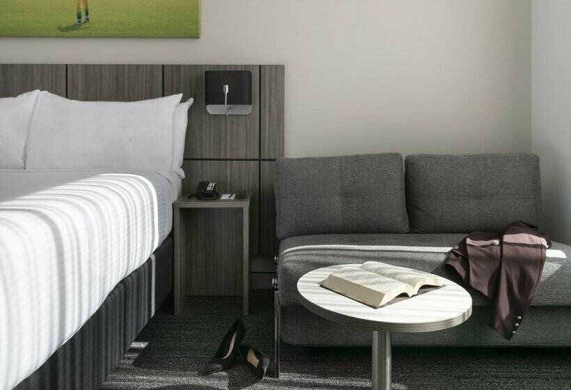 هتل Mercure Sydney Bankstown
