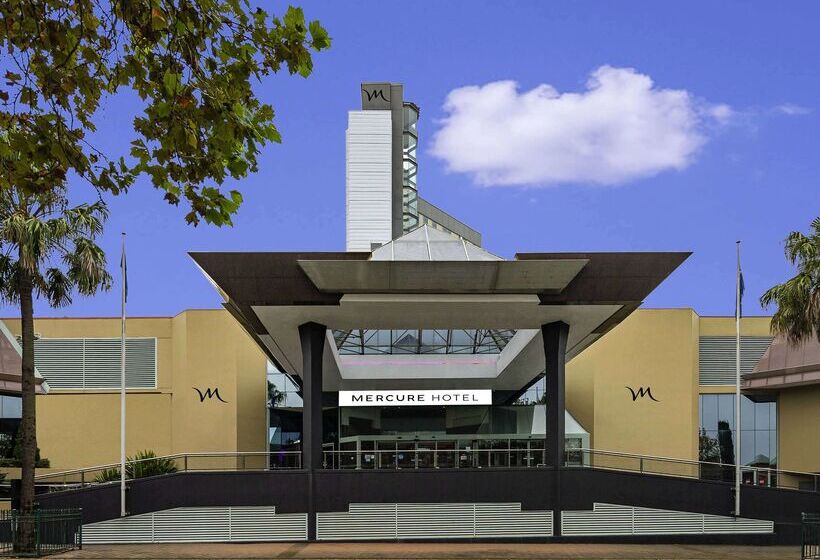 هتل Mercure Sydney Bankstown