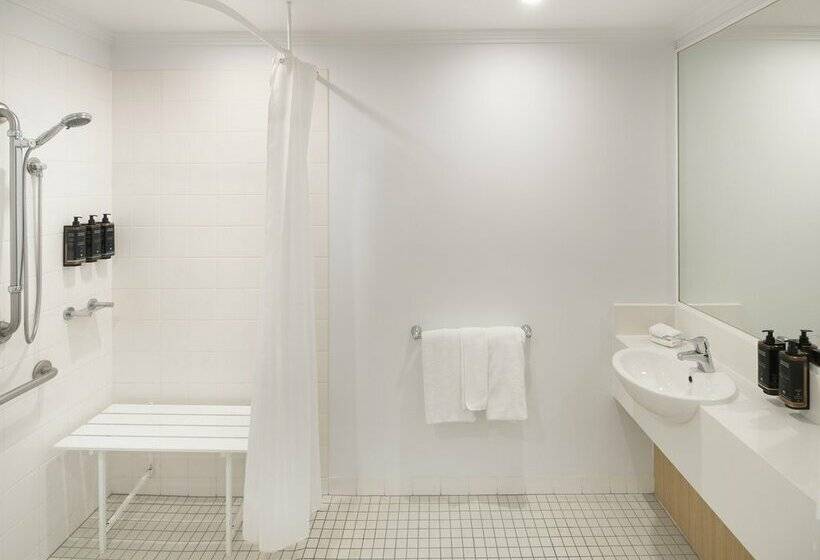 בית מלון כפרי Mercure Sydney Macquarie Park