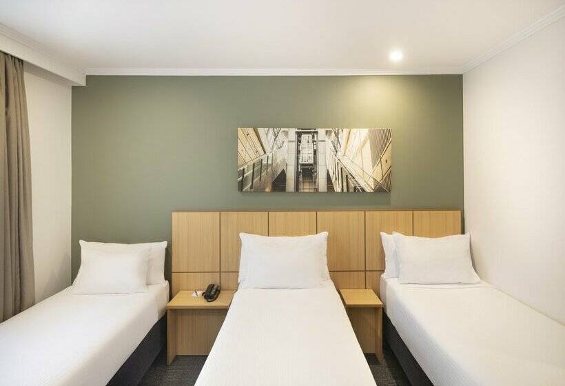 בית מלון כפרי Mercure Sydney Macquarie Park