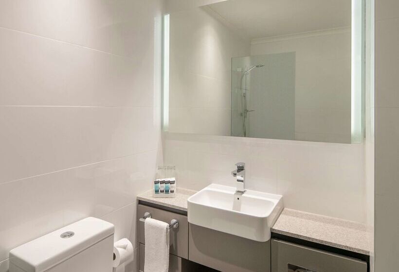 בית מלון כפרי Mercure Sydney Macquarie Park