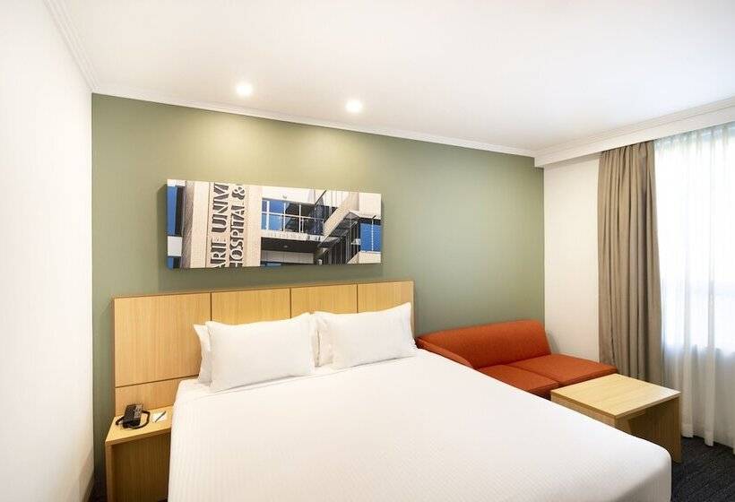 בית מלון כפרי Mercure Sydney Macquarie Park