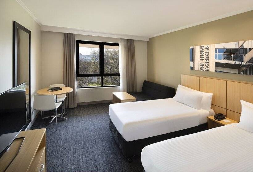 בית מלון כפרי Mercure Sydney Macquarie Park