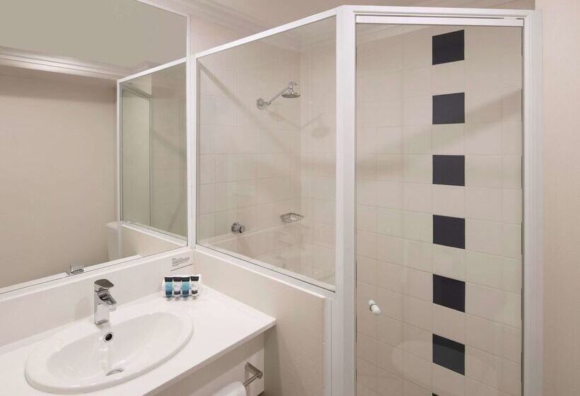 בית מלון כפרי Mercure Sydney Manly Warringah