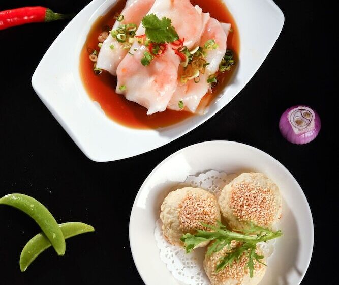 هتل Monarch Plaza