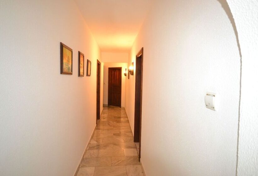 Hotel семеен хотел море