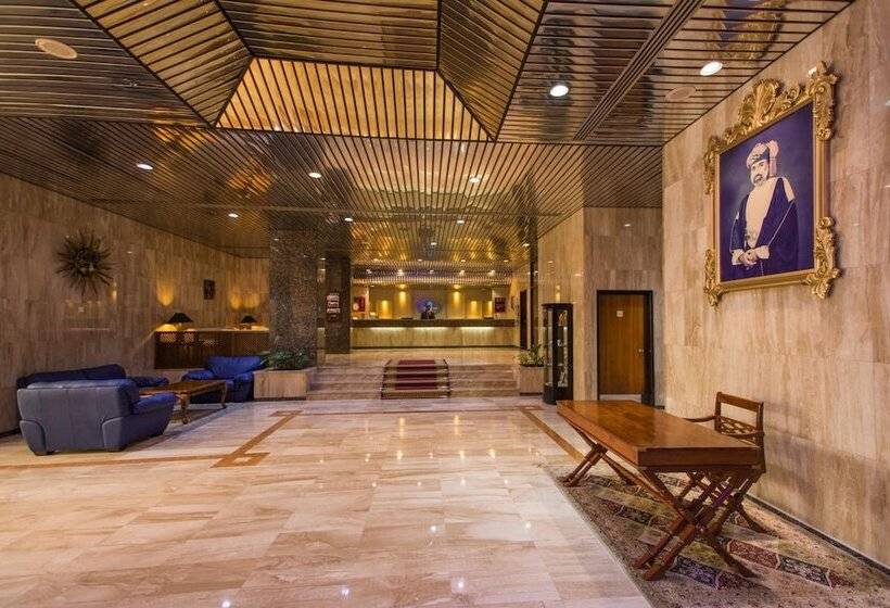 هتل Muscat Holiday