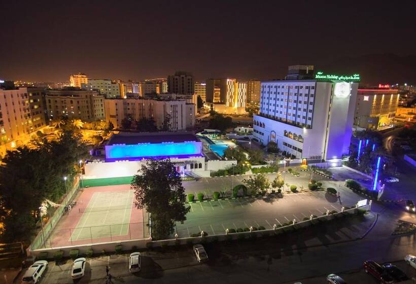 هتل Muscat Holiday