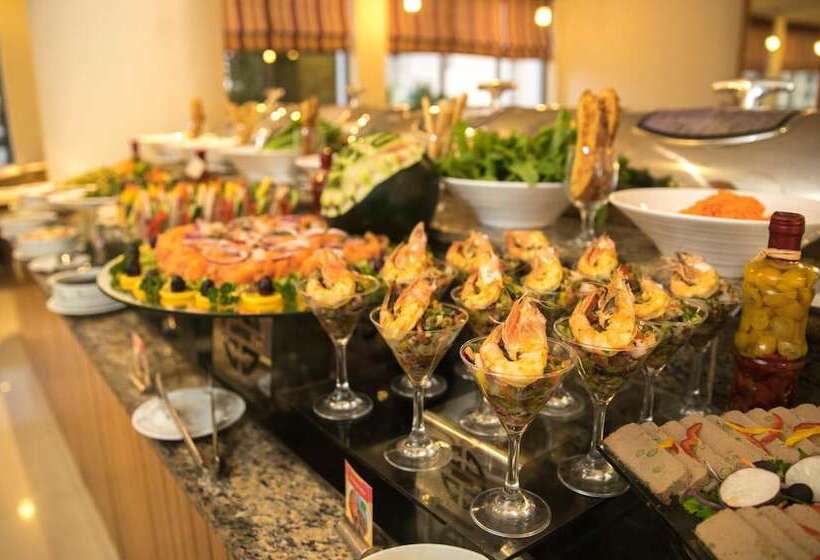 هتل Muscat Holiday