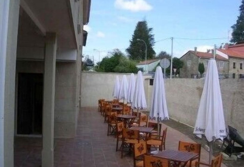 בית מלון כפרי O Desvío