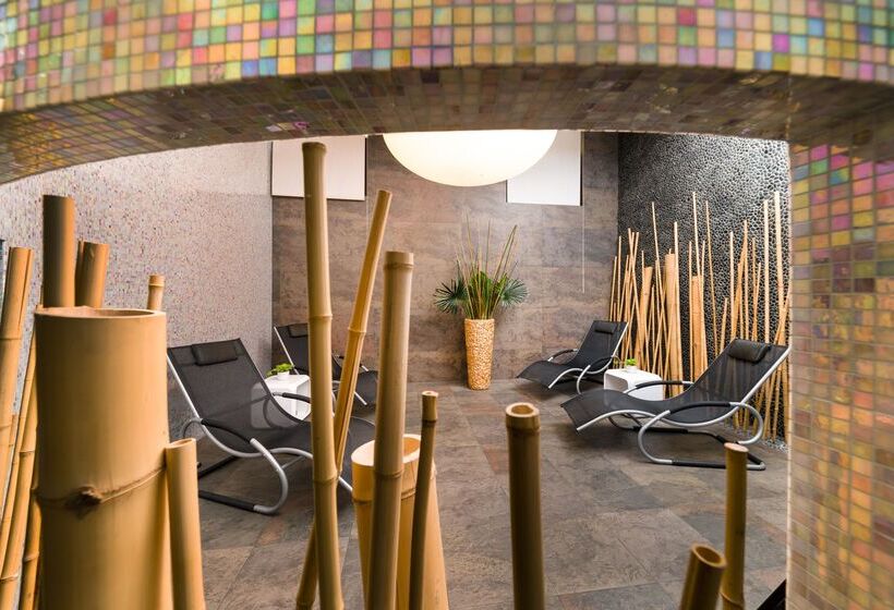 هتل Eurostars Palazzo Zichy