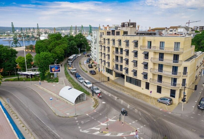 Panorama Hotel Free Ev Charging Station