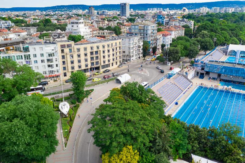 Panorama Hotel Free Ev Charging Station