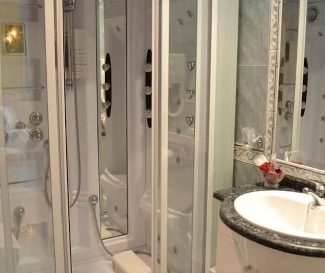 Отель Playa Compostela