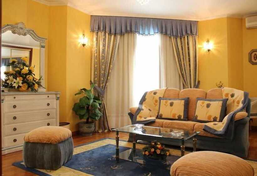 Отель Playa Compostela