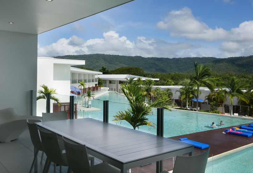 هتل Pool Resort Port Douglas