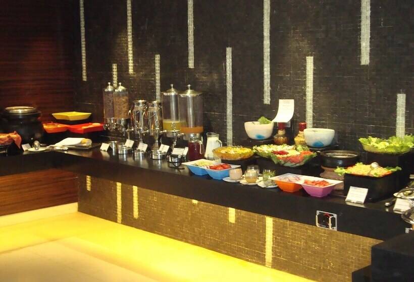 Pride Plaza Hotel, Ahmedabad