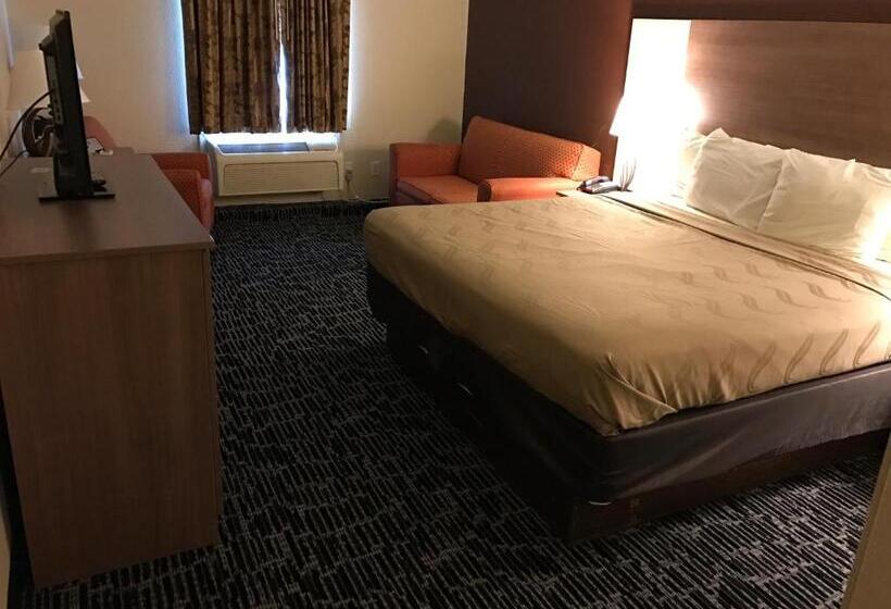 בית מלון כפרי Quality Inn Near Pimlico Racetrack