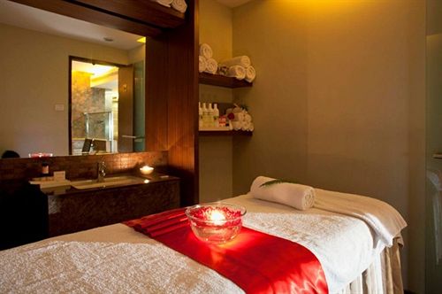 هتل Ramada By Wyndham Powai  & Convention Centre