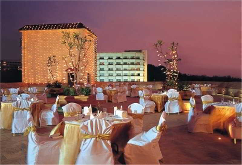 هتل Ramada By Wyndham Powai  & Convention Centre