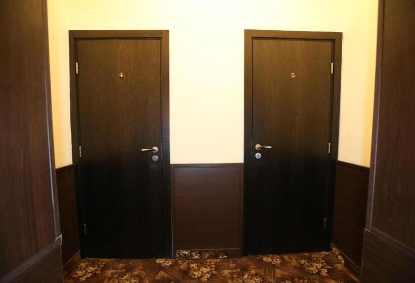 酒店 & Restaurant The House