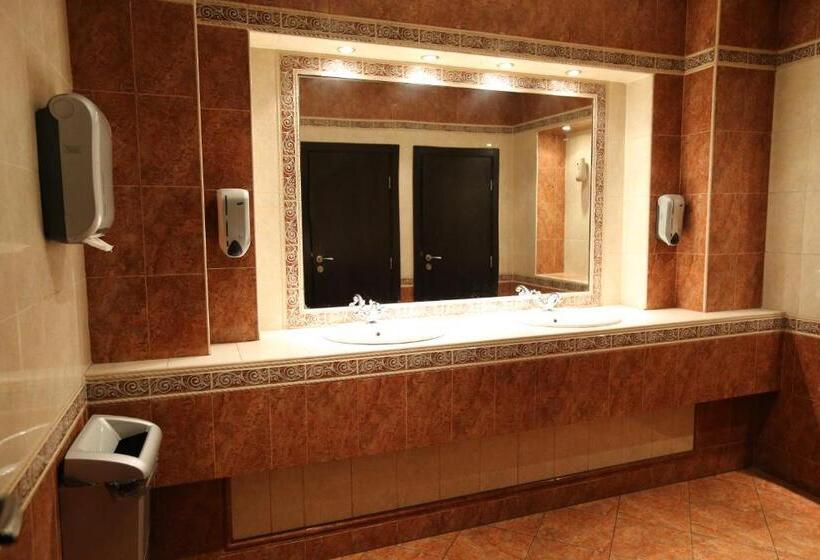 酒店 & Restaurant The House