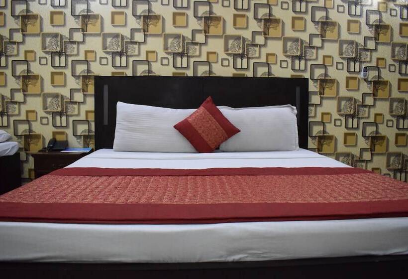 فندق Royal Holidays