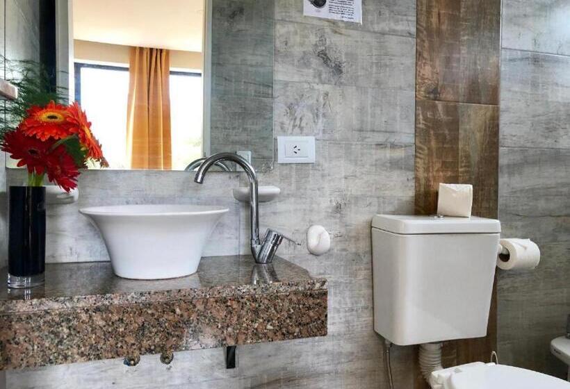 בית מלון כפרי San Remo New Viking