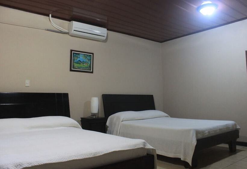 فندق Santa Maria Inn