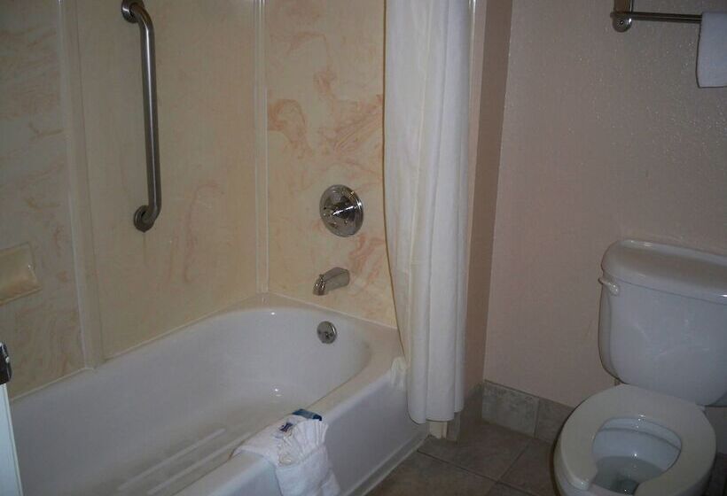 Отель Scottish Inn And Suites Beaumont