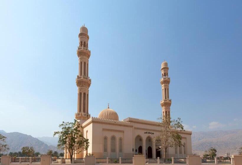 Отель Six Senses Zighy Bay