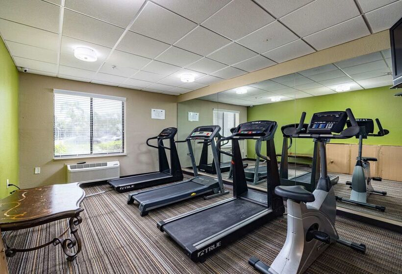 فندق Clarion Pointe Lakeland I 4