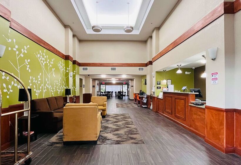 فندق Clarion Pointe Lakeland I 4