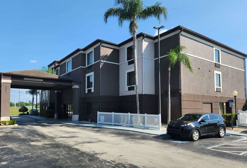 فندق Clarion Pointe Lakeland I 4