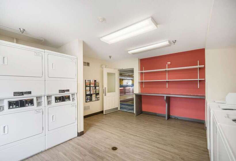 Отель Suburban Studios Sterling Washington Dulles