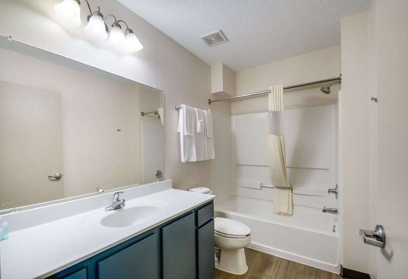 Отель Suburban Studios Sterling Washington Dulles