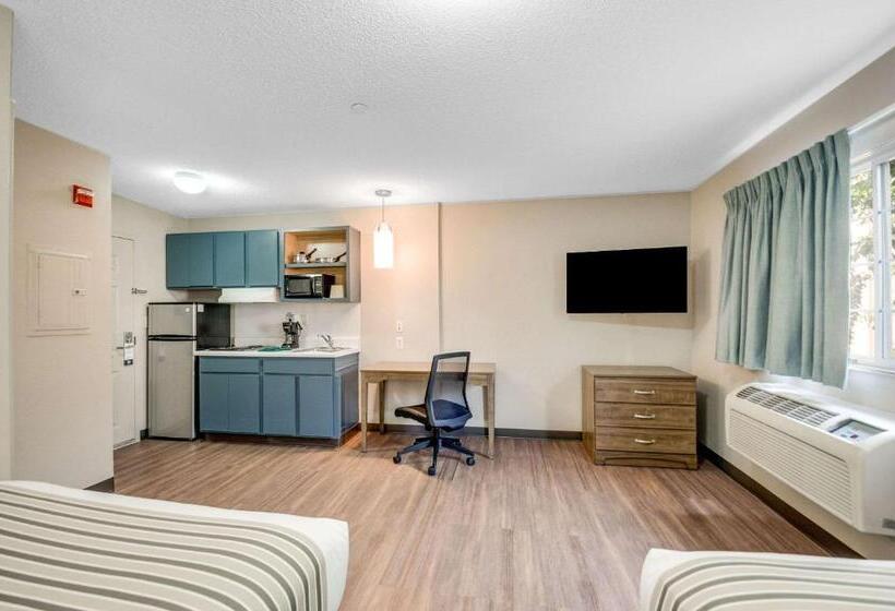 Отель Suburban Studios Sterling Washington Dulles