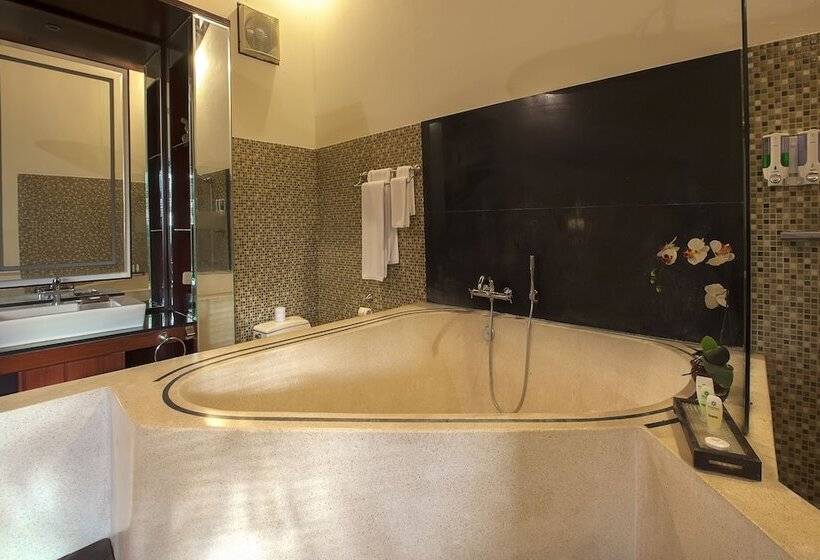Отель The Beverly Hills Bali A Luxury Villas & Spa