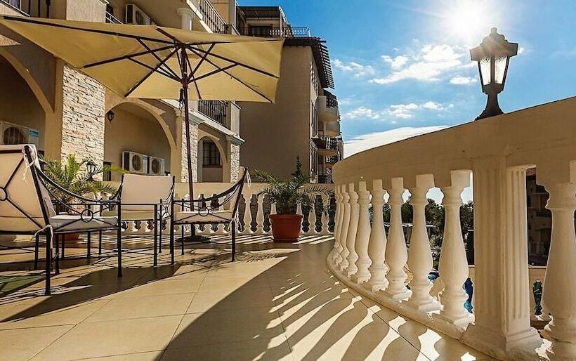 Отель The Cliff Beach & Spa