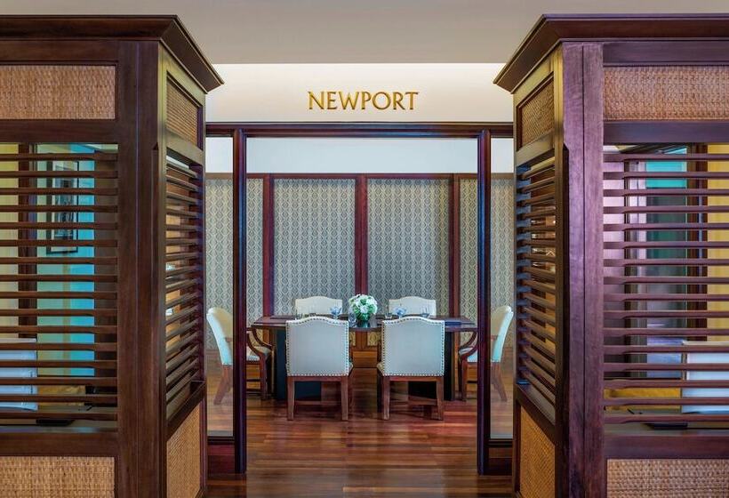 هتل The St. Regis Bali Resort