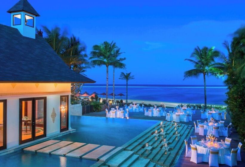 ホテル The St. Regis Bali Resort