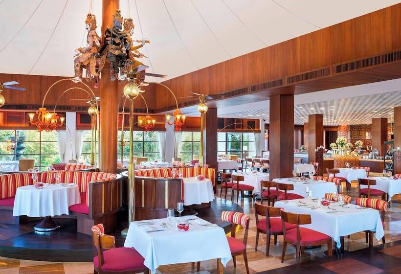 ホテル The St. Regis Bali Resort