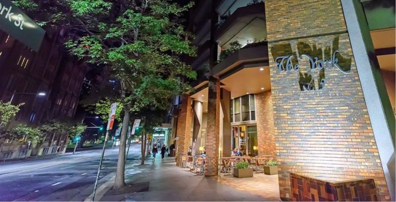 هتل The York By Swissbel