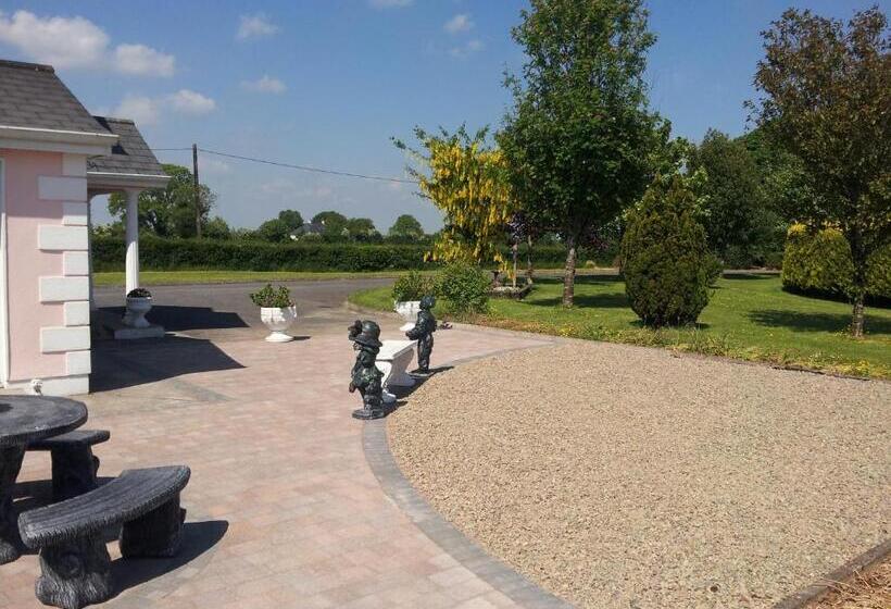 בית מלון כפרי Tir Na Nog B&b