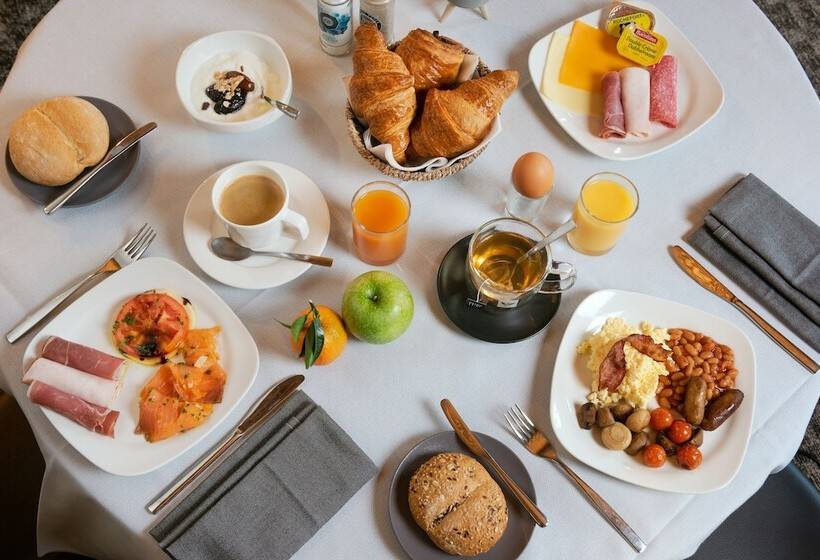 בית מלון כפרי Van Der Valk Waterloo