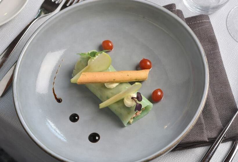 호텔 Van Der Valk Waterloo