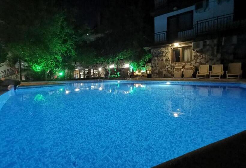 בית מלון כפרי Villas Sozopol