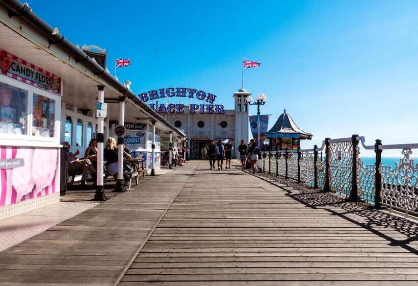 호텔 A&o Brighton Beach